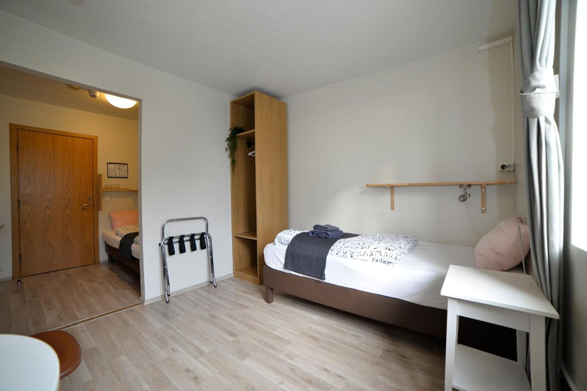 Klausturhof Guesthouse Киркьюбайярклёйстюр Экстерьер фото